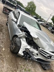 2014 Mercedes-Benz E 350 4MATIC - Exterior Front Left Corner Image